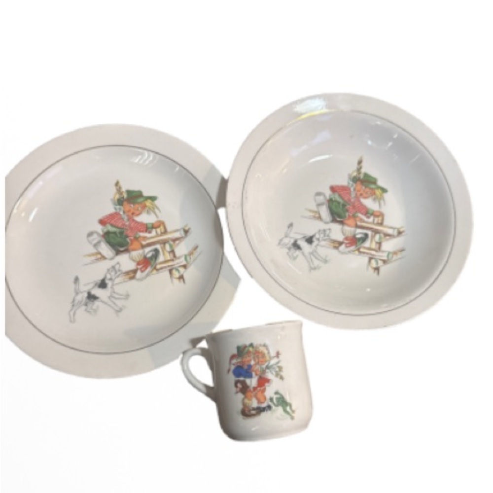 Figgjo flint Whimsical White children's Dinnerware set
